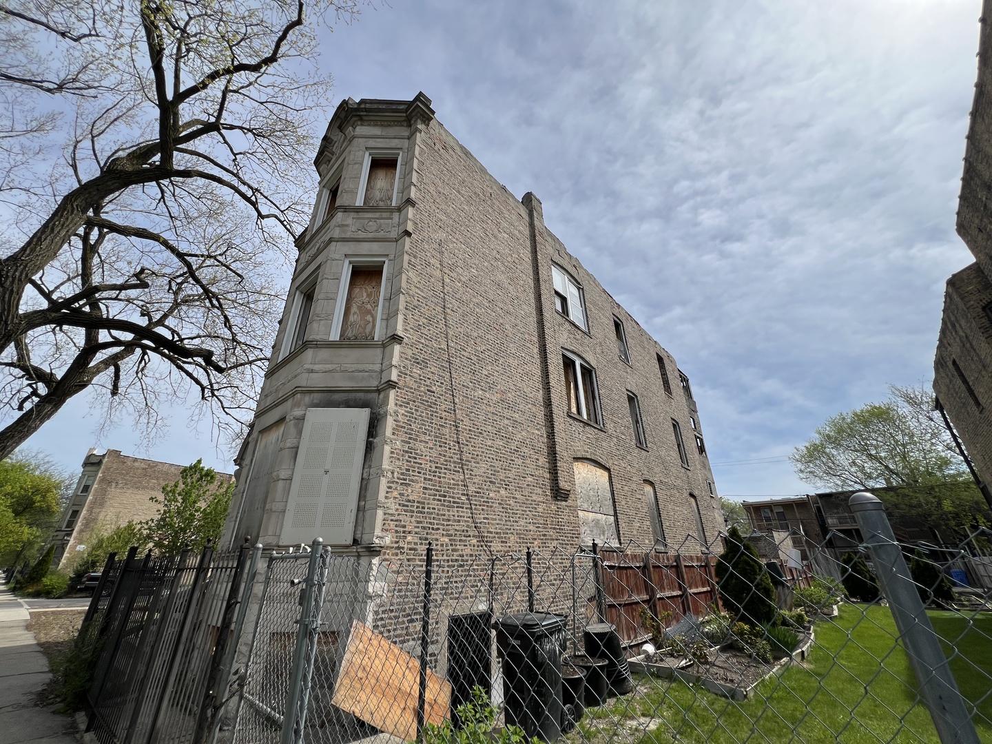 1505 S Spaulding Avenue