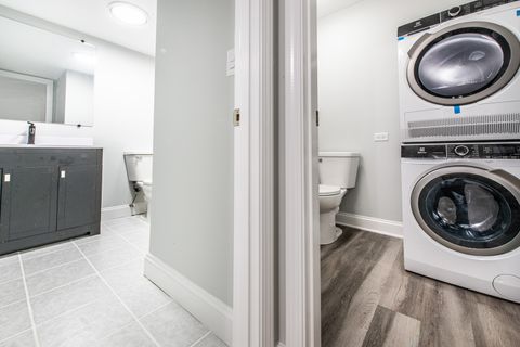 Tiny photo for 814 E Old Willow Road #109, Prospect Heights, IL 60070 (MLS # 12548531)