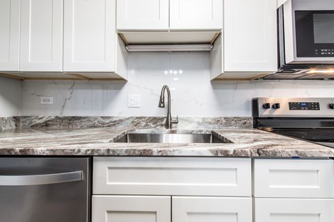 Tiny photo for 814 E Old Willow Road #109, Prospect Heights, IL 60070 (MLS # 12548531)