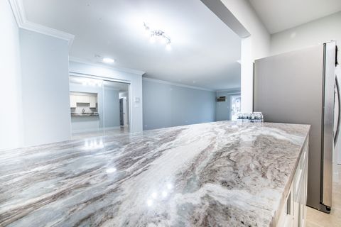 Tiny photo for 814 E Old Willow Road #109, Prospect Heights, IL 60070 (MLS # 12548531)