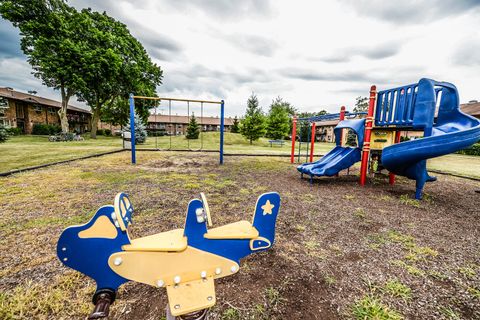 Tiny photo for 814 E Old Willow Road #109, Prospect Heights, IL 60070 (MLS # 12548531)