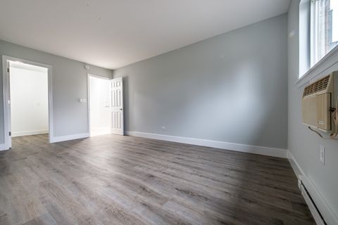 Tiny photo for 814 E Old Willow Road #109, Prospect Heights, IL 60070 (MLS # 12548531)