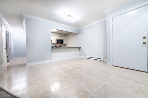 Tiny photo for 814 E Old Willow Road #109, Prospect Heights, IL 60070 (MLS # 12548531)