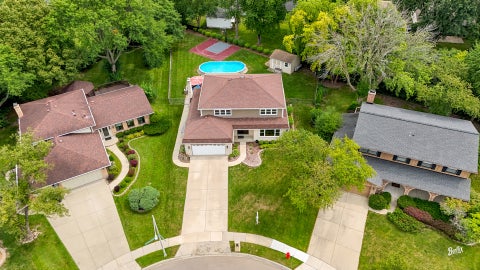 Tiny photo for 811 Spring Cove Drive, Schaumburg, IL 60193 (MLS # 12719766)