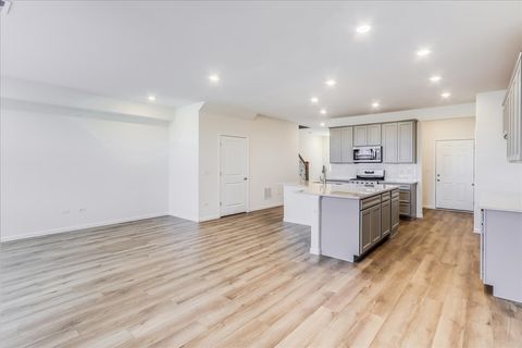 Tiny photo for 616 Switchgrass Lane #61005, Bolingbrook, IL 60490 (MLS # 12595339)