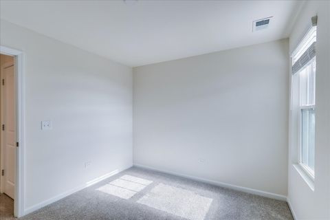 Tiny photo for 616 Switchgrass Lane #61005, Bolingbrook, IL 60490 (MLS # 12595339)