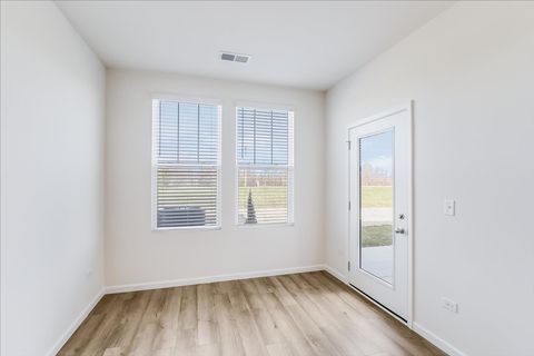 Tiny photo for 616 Switchgrass Lane #61005, Bolingbrook, IL 60490 (MLS # 12595339)