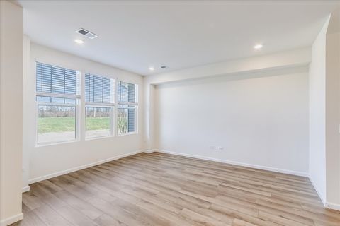 Tiny photo for 616 Switchgrass Lane #61005, Bolingbrook, IL 60490 (MLS # 12595339)