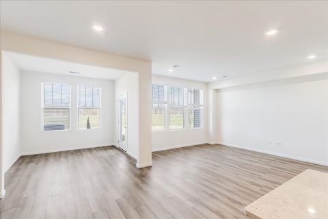 Tiny photo for 616 Switchgrass Lane #61005, Bolingbrook, IL 60490 (MLS # 12595339)