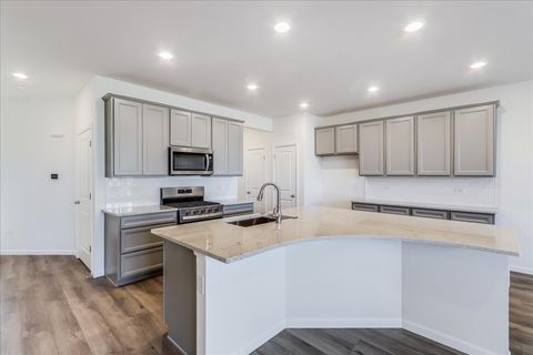 Tiny photo for 616 Switchgrass Lane #61005, Bolingbrook, IL 60490 (MLS # 12595339)