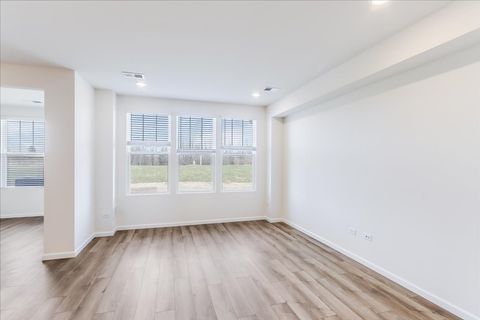 Tiny photo for 616 Switchgrass Lane #61005, Bolingbrook, IL 60490 (MLS # 12595339)