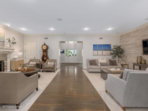 Tiny photo for 401 Birchwood Road, Hinsdale, IL 60521 (MLS # 12481082)