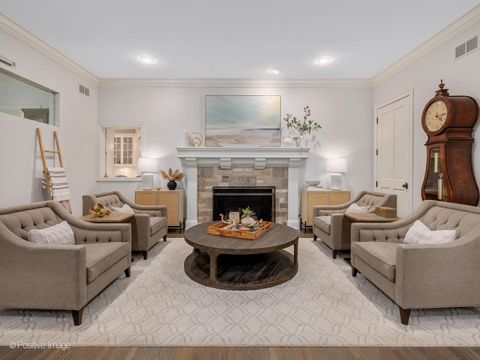 Tiny photo for 401 Birchwood Road, Hinsdale, IL 60521 (MLS # 12481082)