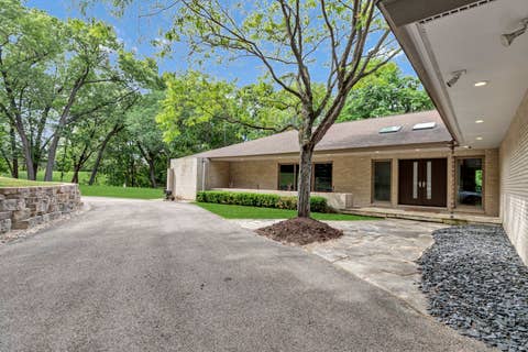 Tiny photo for 4 Far Hills Road, Barrington Hills, IL 60010 (MLS # 12665435)