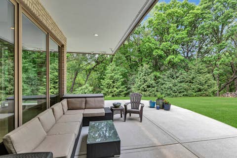 Tiny photo for 4 Far Hills Road, Barrington Hills, IL 60010 (MLS # 12665435)