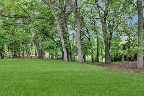 Tiny photo for 4 Far Hills Road, Barrington Hills, IL 60010 (MLS # 12665435)