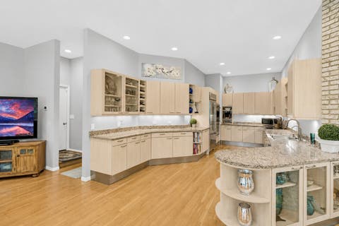 Tiny photo for 4 Far Hills Road, Barrington Hills, IL 60010 (MLS # 12665435)