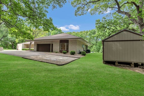 Tiny photo for 4 Far Hills Road, Barrington Hills, IL 60010 (MLS # 12665435)
