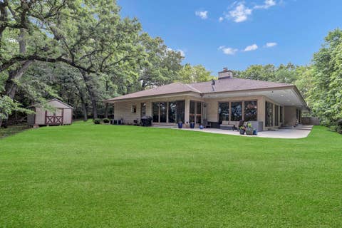 Tiny photo for 4 Far Hills Road, Barrington Hills, IL 60010 (MLS # 12665435)