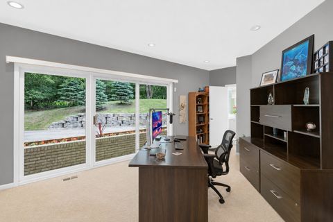 Tiny photo for 4 Far Hills Road, Barrington Hills, IL 60010 (MLS # 12665435)