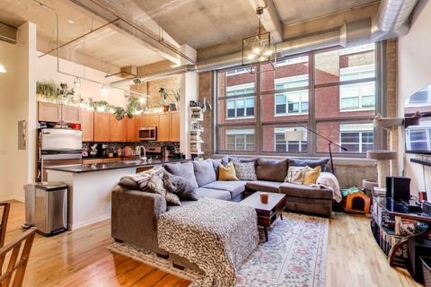 Tiny photo for 1735 N Paulina Street #419, Chicago, IL 60622 (MLS # 12519804)