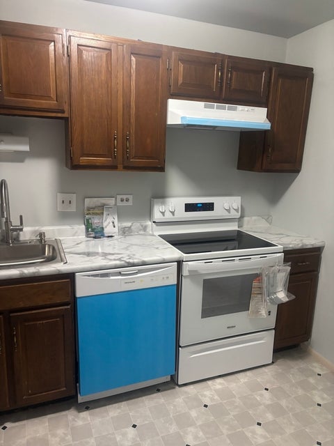 Tiny photo for 100 Park Avenue #316, Calumet City, IL 60409 (MLS # 12672049)