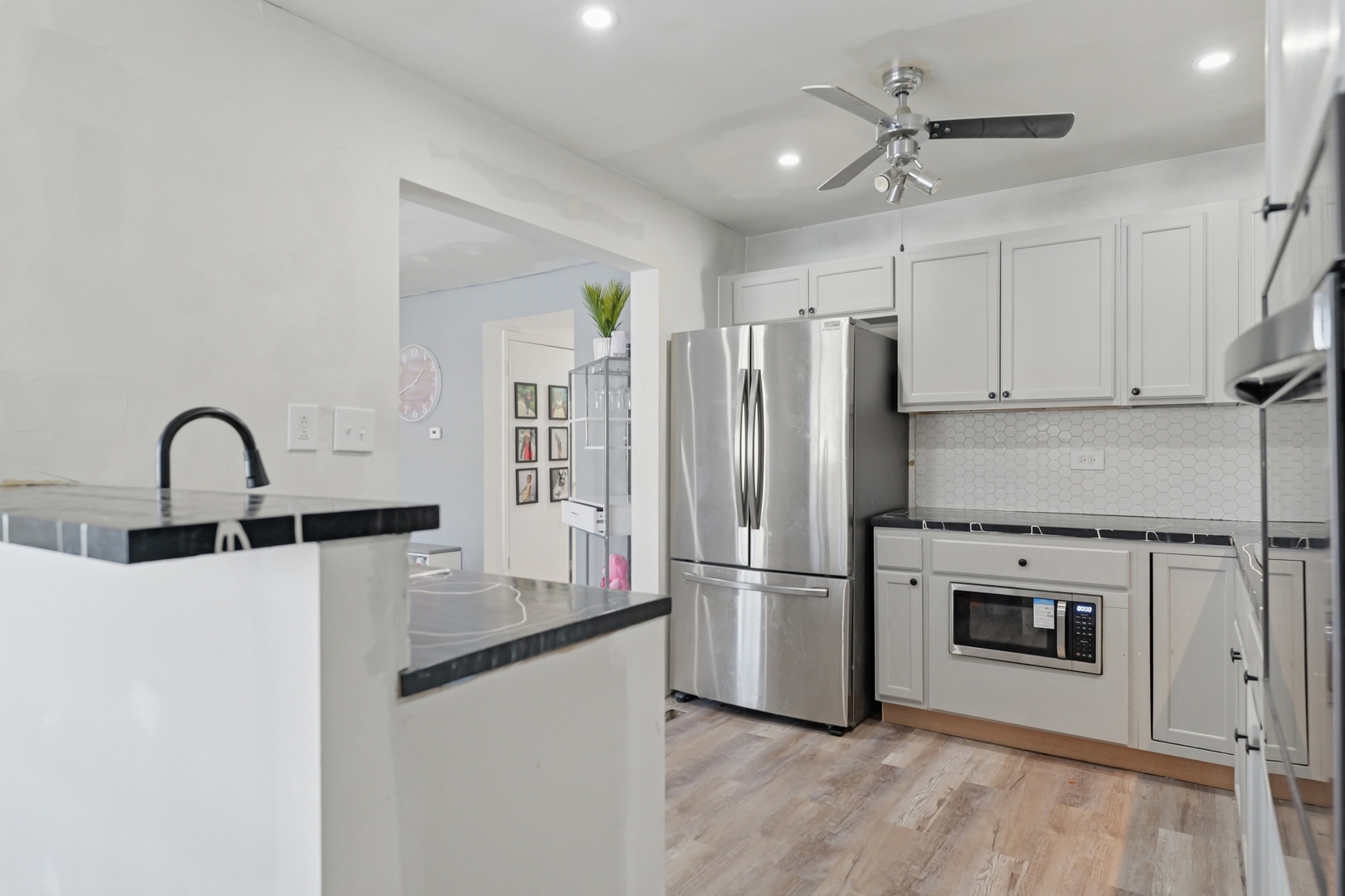 827 E 194th Street 827