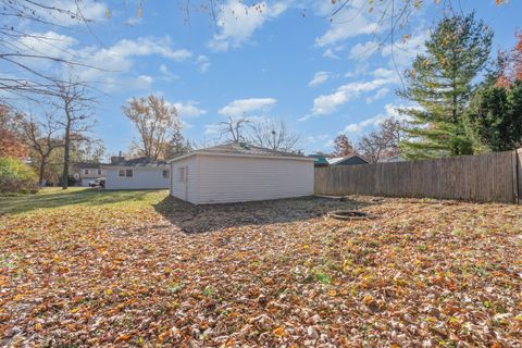 Tiny photo for 230 Bayshore Drive, Lake Bluff, IL 60044 (MLS # 12517892)