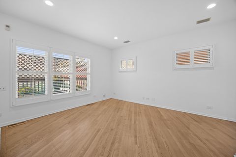 Tiny photo for 2304 N Greenview Avenue, Chicago, IL 60614 (MLS # 12488749)