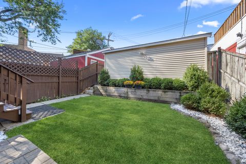 Tiny photo for 2304 N Greenview Avenue, Chicago, IL 60614 (MLS # 12488749)