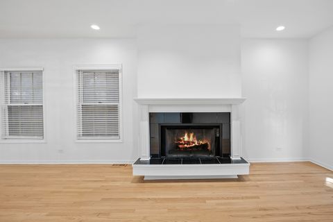 Tiny photo for 2304 N Greenview Avenue, Chicago, IL 60614 (MLS # 12488749)