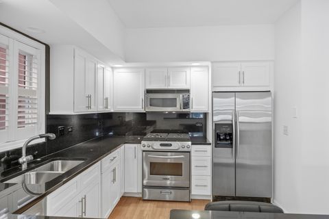 Tiny photo for 2304 N Greenview Avenue, Chicago, IL 60614 (MLS # 12488749)