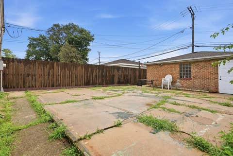 Tiny photo for 3749 W 78th Place, Chicago, IL 60652 (MLS # 12722850)