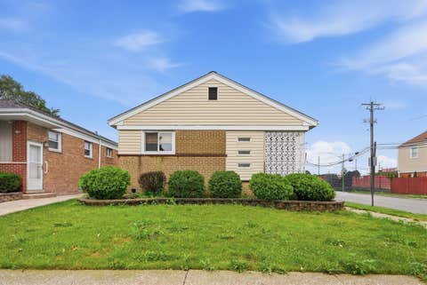 Photo of 3749 W 78th Place, Chicago, IL 60652 (MLS # 12722850)