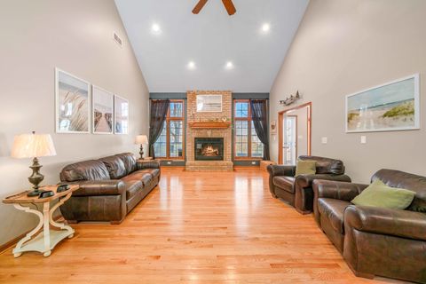 Tiny photo for 671 Lasalle Drive, Lake Holiday, IL 60552 (MLS # 12573340)