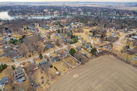 Tiny photo for 671 Lasalle Drive, Lake Holiday, IL 60552 (MLS # 12573340)