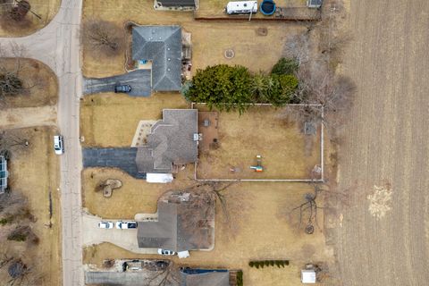 Tiny photo for 671 Lasalle Drive, Lake Holiday, IL 60552 (MLS # 12573340)