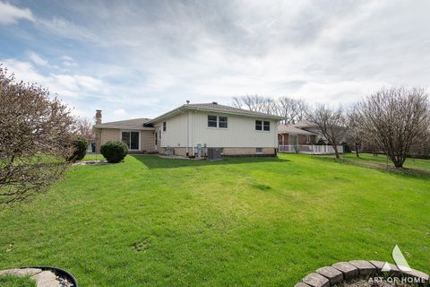 Tiny photo for 10614 S 84th Avenue, Palos Hills, IL 60465 (MLS # 12600358)