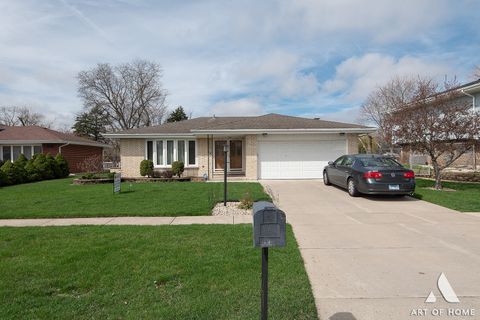 Tiny photo for 10614 S 84th Avenue, Palos Hills, IL 60465 (MLS # 12600358)