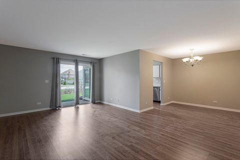 Tiny photo for 207 Norfolk Court #3, Roselle, IL 60172 (MLS # 12597936)