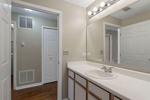Tiny photo for 207 Norfolk Court #3, Roselle, IL 60172 (MLS # 12597936)