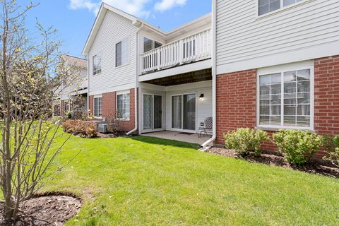 Tiny photo for 207 Norfolk Court #3, Roselle, IL 60172 (MLS # 12597936)
