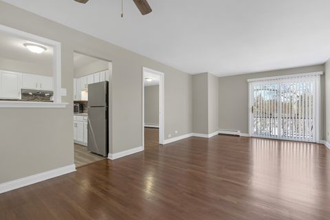 Tiny photo for 8856 N Northshore Drive #2C, Des Plaines, IL 60016 (MLS # 12548980)