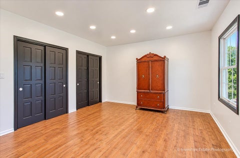 Tiny photo for 7 Willow Bay Drive, South Barrington, IL 60010 (MLS # 12777904)
