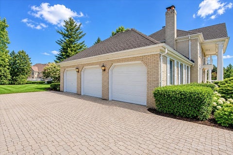 Tiny photo for 7 Willow Bay Drive, South Barrington, IL 60010 (MLS # 12777904)