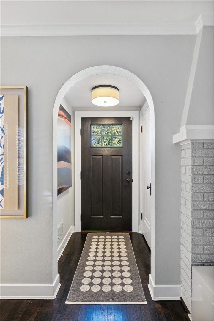 580 Pleasant Avenue