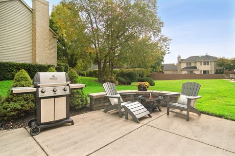 Tiny photo for 2038 Sheridan Road, Buffalo Grove, IL 60089 (MLS # 12612744)