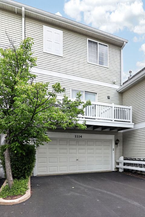 Tiny photo for 1114 Andover Court, Glendale Heights, IL 60139 (MLS # 12689604)