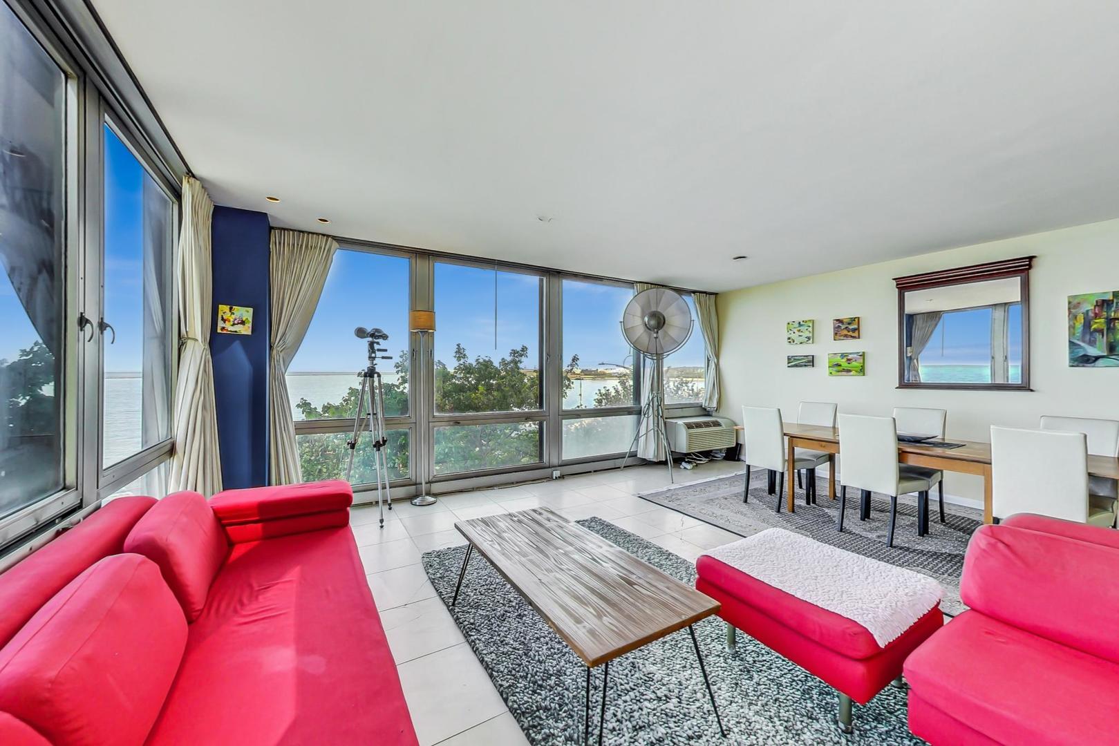 880 N Lake Shore Drive 3A