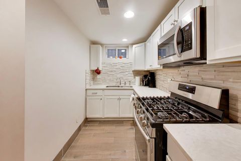 Tiny photo for 7015 N Sheridan Road, Chicago, IL 60626 (MLS # 12601387)